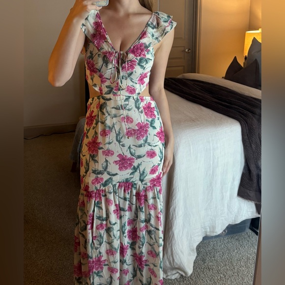 Indikah Dresses & Skirts - Elegant Floral Maxi Dress in Pink and Green